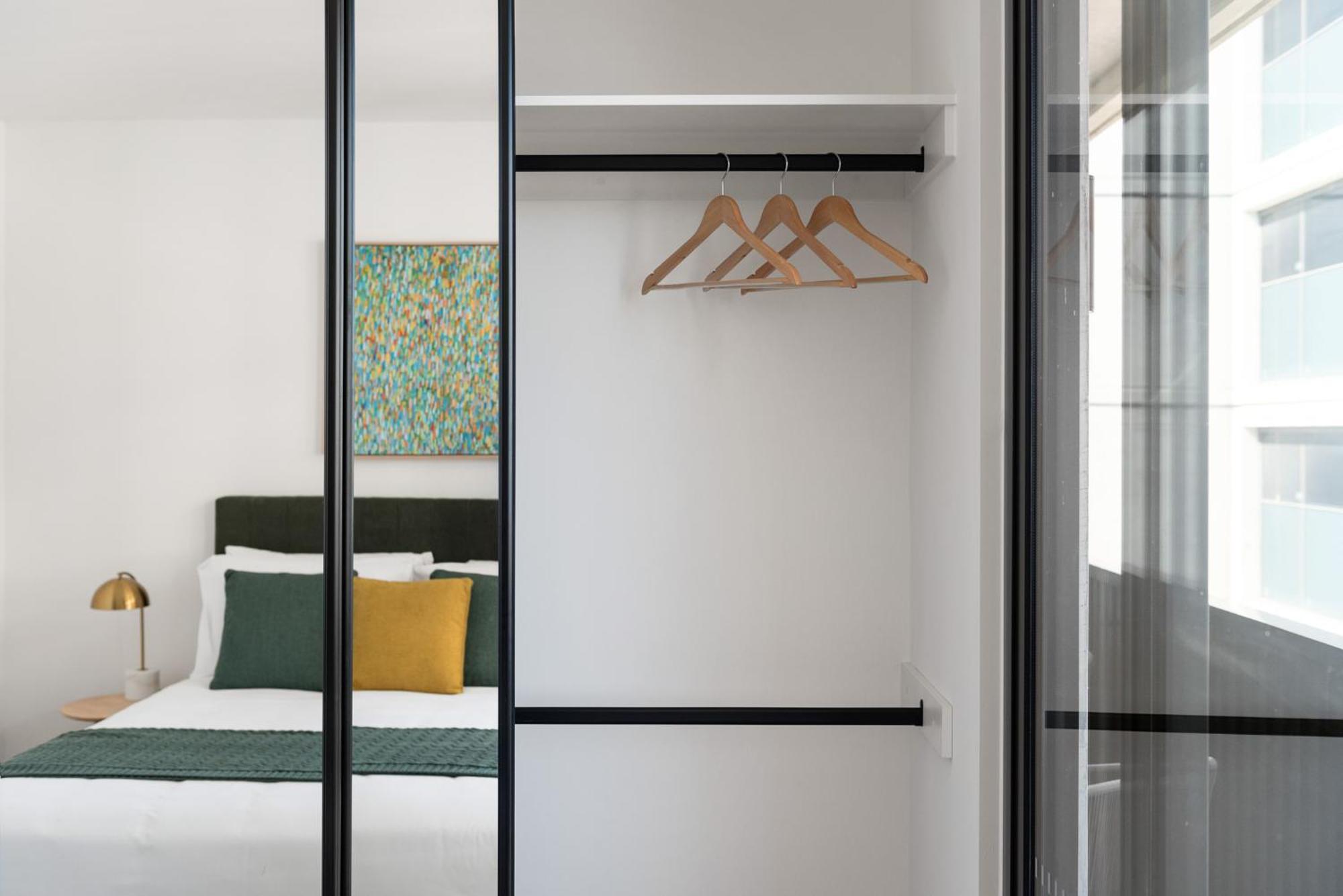 Апартаменты Urban Rest Richmond Swan Street Мельбурн Экстерьер фото